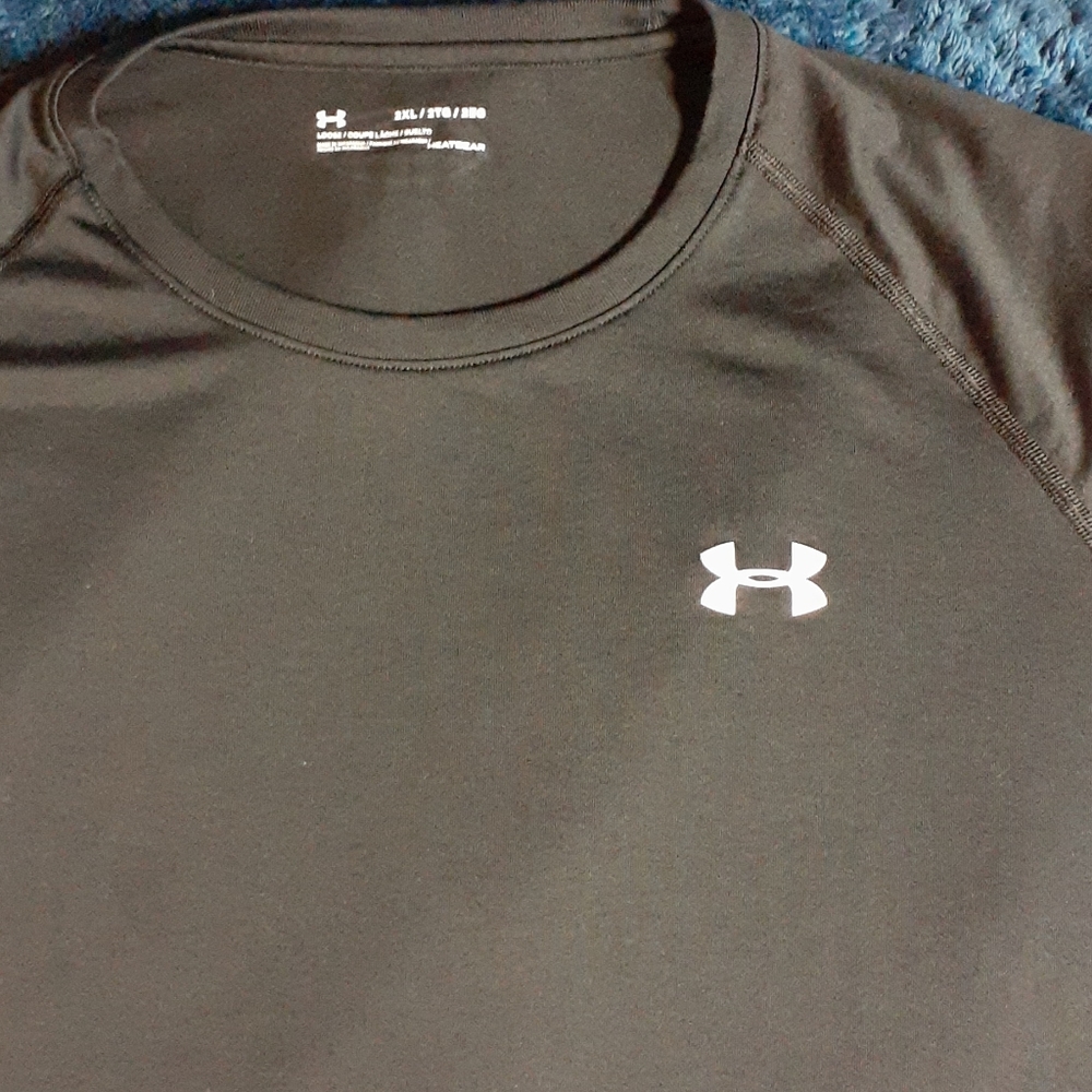 Under Armour Tshirt